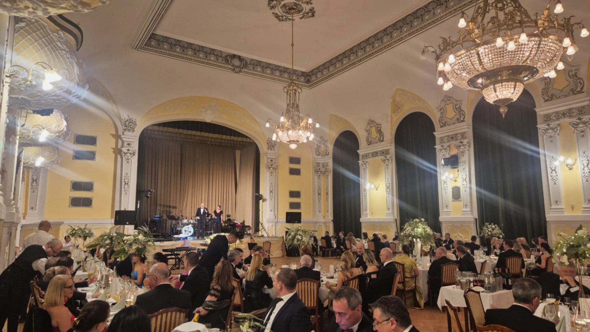 Sikerrel zárult a 2026. évi Jótékonysági Orvos Bál – közel 8,5 millió forint gyűlt össze a neurológiai ellátás fejlesztésére