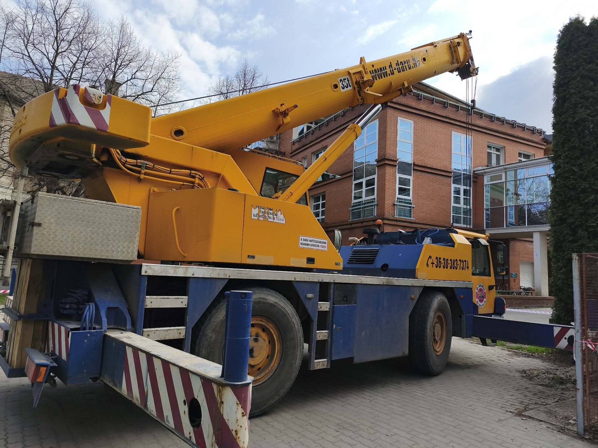 Megkezdődött a műtő korszerűsítése Makón 